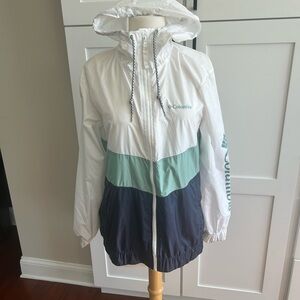 Columbia White and Mint Colorblock Jacket